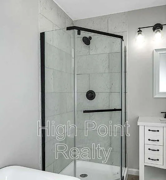 85 Smith Glen Dr — Photo 16