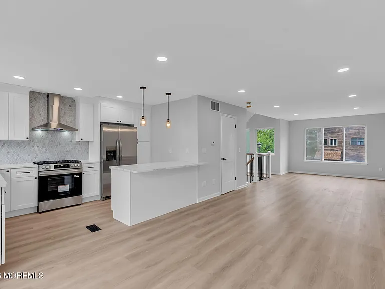 190 Spruce St #4 — Photo 11