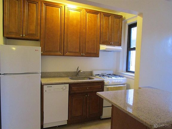 2nd image of 127 W 96th St #13E1
