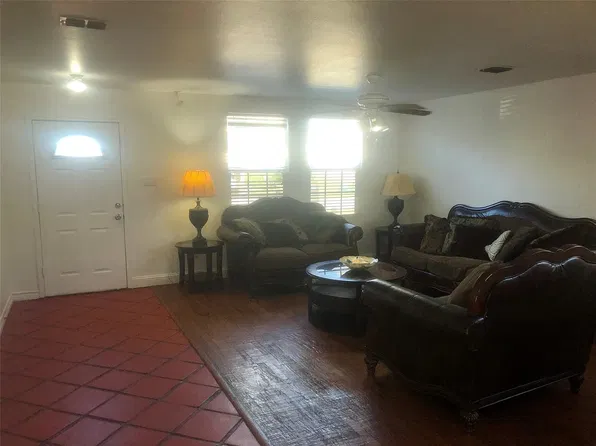 4309 Mayberry Ln, Fort Worth, TX 76123