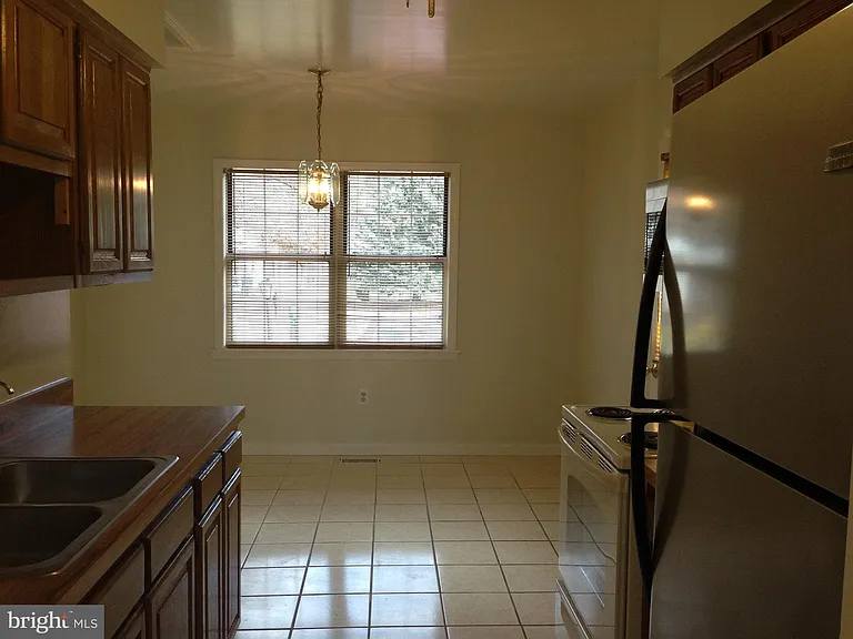 5001 Tarpon Ln — Photo 4