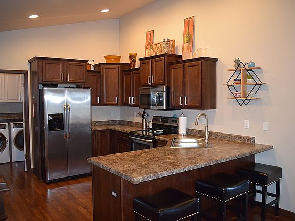 2nd image of 1237 Twin Leaf Ave