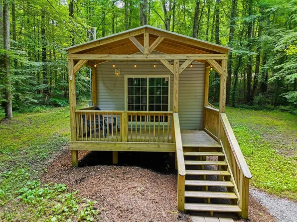 414 Twin Mountain Lake Cir, Talking Rock, GA 30175