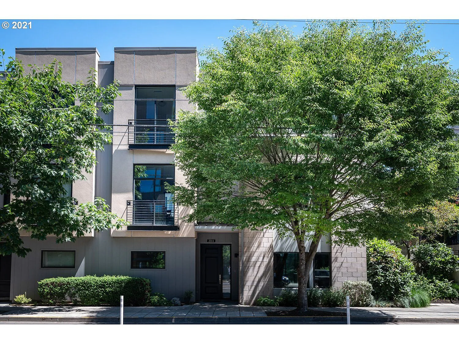 2014 NW 16th Ave photo 1