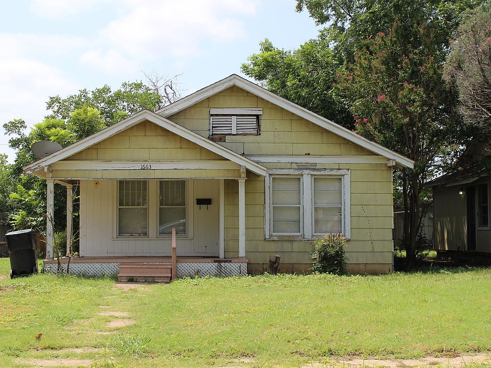 1663 McGregor