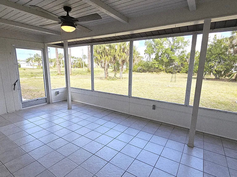 Large screened lanai
