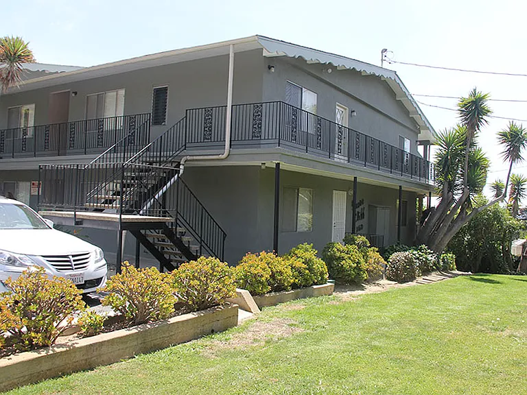 160 Evans Ave #23 — Photo 7