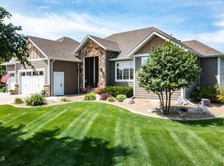 3316 Clairmont Rd, Bismarck, ND 58503