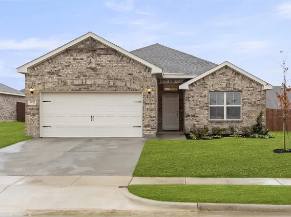4811 Avion Dr, Sanger, TX 76266