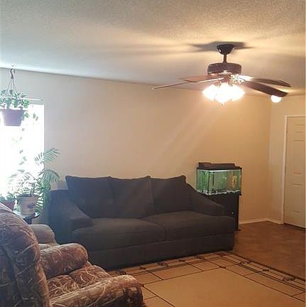4th image of 725 Sparrow Dr
