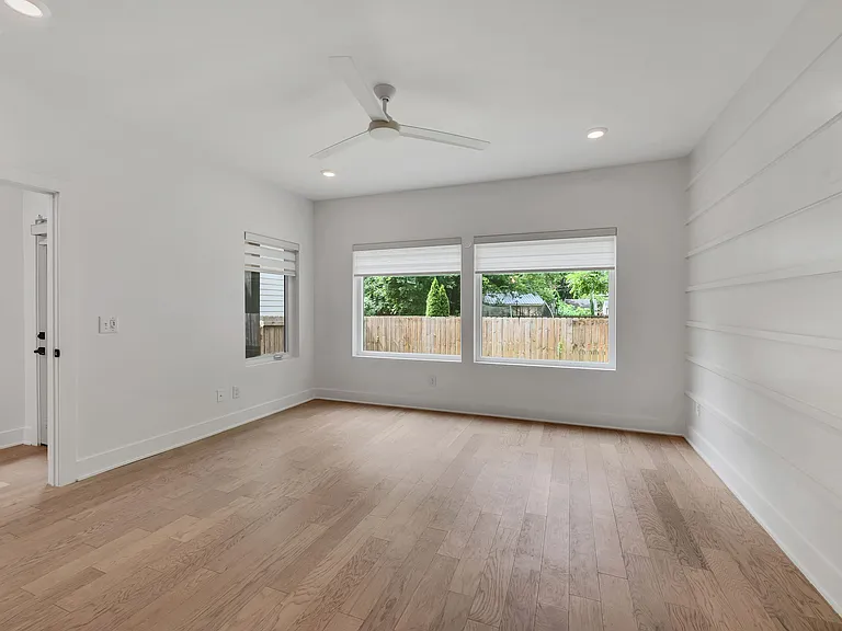 904B Cahal Ave — Photo 5