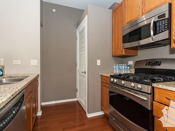 3rd image of 312 S Michigan Ave #1712