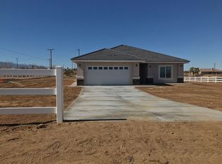 7590 Saratoga Rd, Phelan, CA 92371