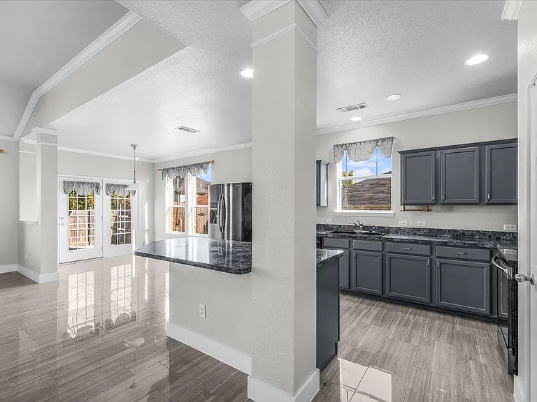 3625 Black Ranch Ct — Photo 12