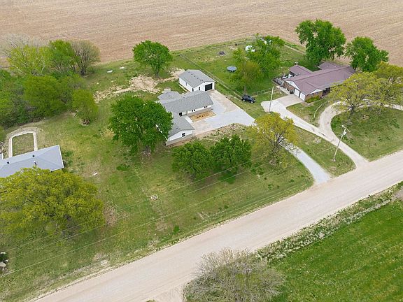 4th image of 1418 N Meridian Rd