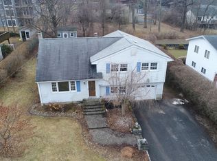 12 Commodore Dr, Lake Hopatcong, NJ 07849