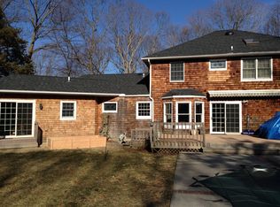 35 Brewster Hill Rd, East Setauket, NY 11733