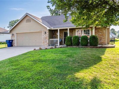 1512 Acorn St, Eudora, KS, 66025