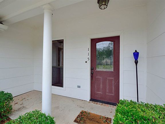 3rd image of 115 Willow Brook Dr