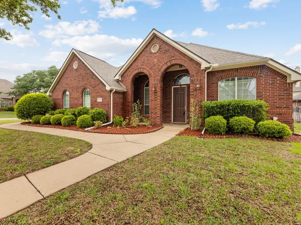 1716 Yarmouth Ln, Mansfield, TX 76063