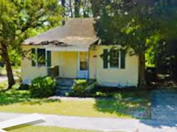 810 W Moore St, Dublin, GA 31021