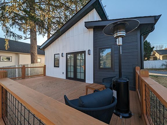 2nd image of 533 Fairview Rd