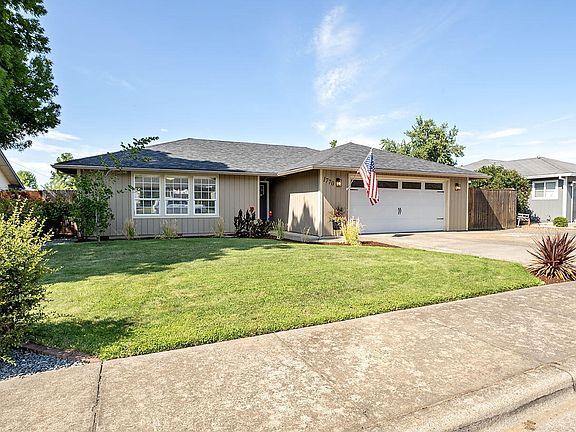 3rd image of 1770 Tanglewood Ln