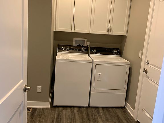 4th image of 1444 Hazel St #1