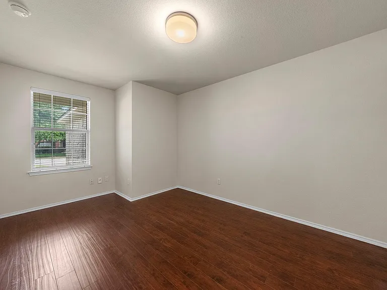 9424 Castle Pines Dr — Photo 18