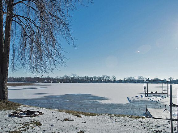 2nd image of 8063 W Long Lake Dr