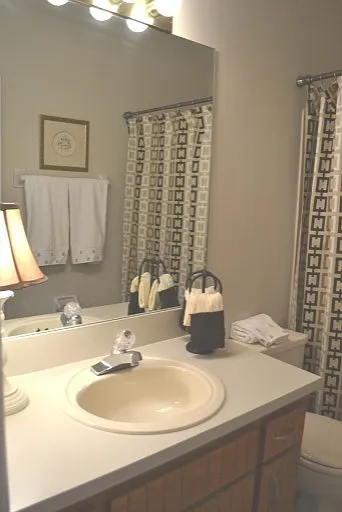 2135 Acklen Ave #2 — Photo 17