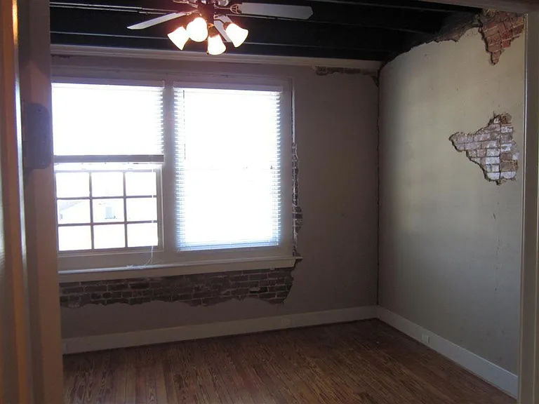 208 N Bryan Ave #21 — Photo 5
