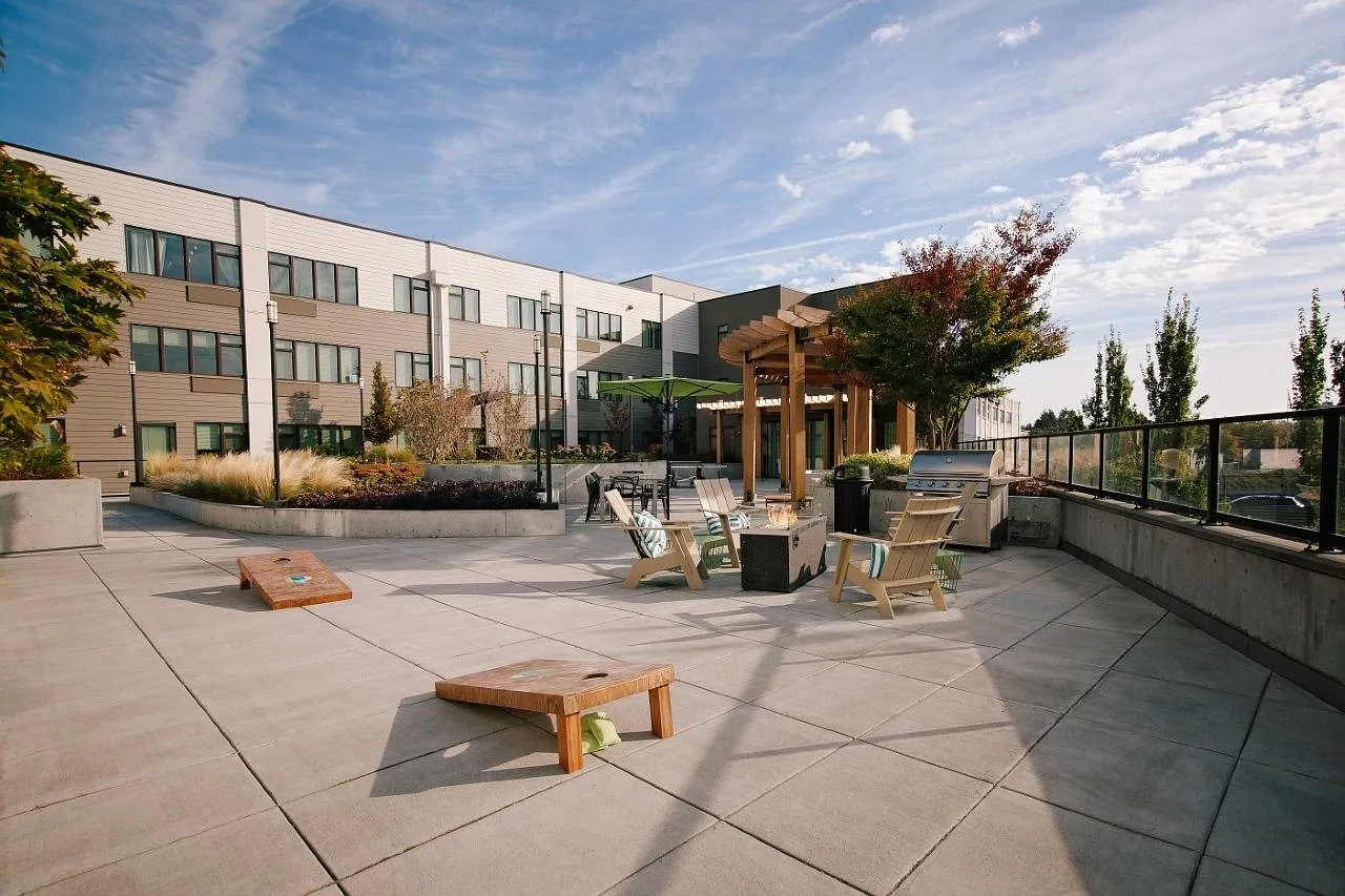 Grant Park Village — Photo 3