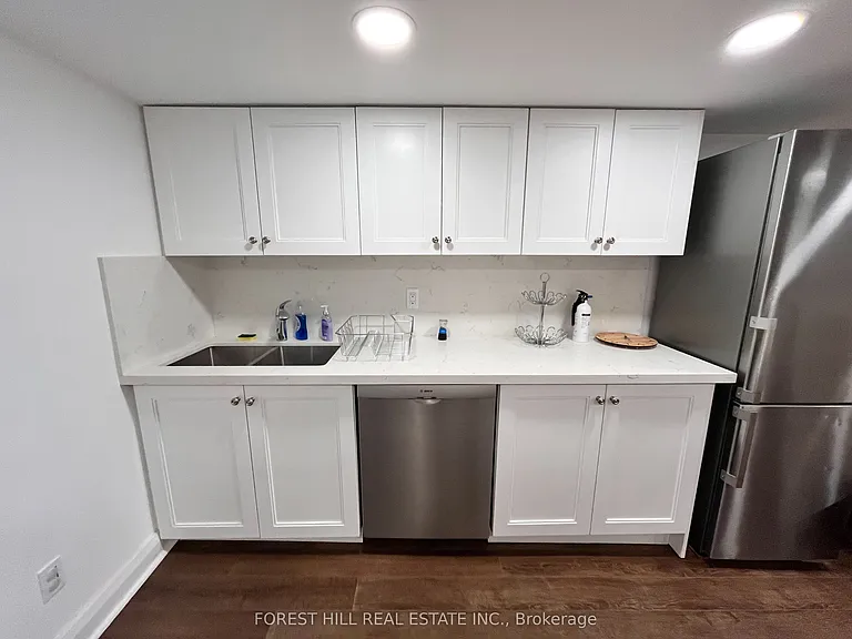 29 Whitehall Rd #BASEMENT — Photo 4