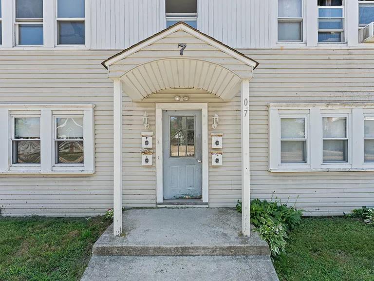 7 Elizabeth St #3 — Photo 14
