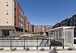 5th image of 500 3rd St S #4203
