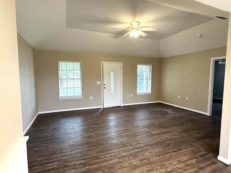 14287 Lexington Dr — Photo 13
