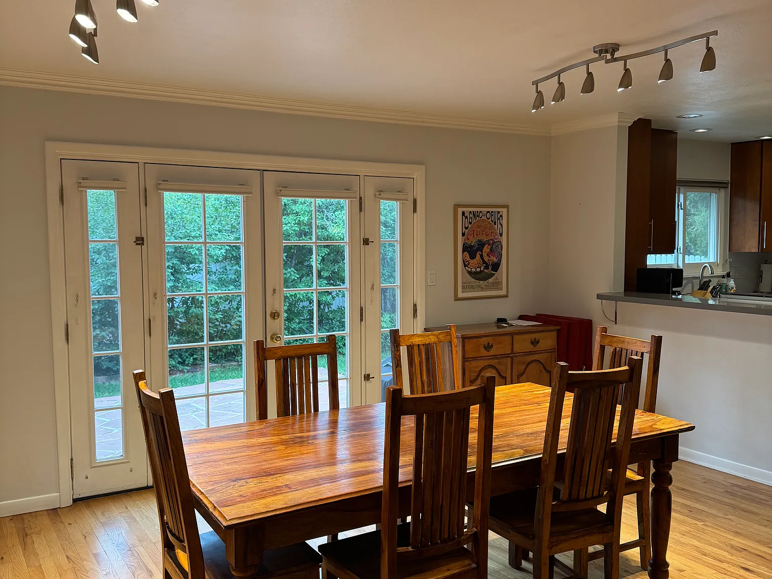 3250 Emerson Ave — Photo 2