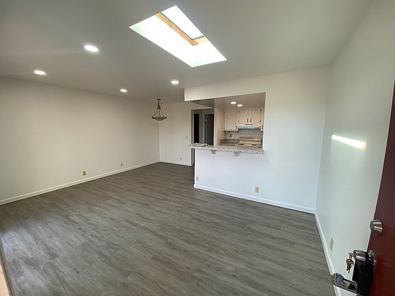 3rd image of 2843 C St APT 7