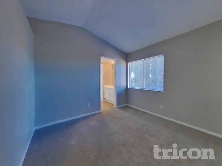 3401 Spruce St — Photo 12