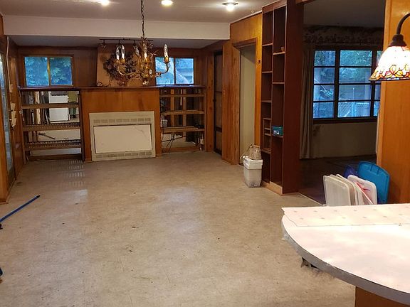 3rd image of 2107 Avenue D
