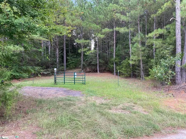 9240 Ekom Beach Rd, Ware Shoals, SC 29692