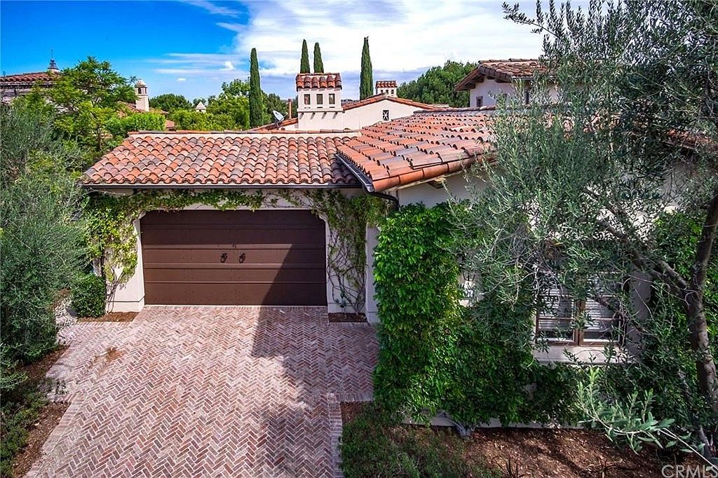 9 Goldfinch, Irvine, CA 92603 | Zillow