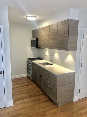 Rented by Stonehenge NYC LLC | media 1