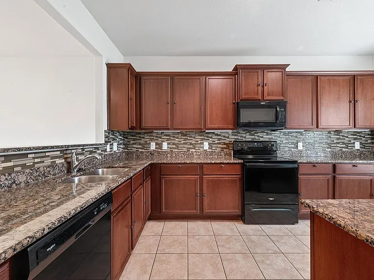 228 Elm Patch Dr — Photo 5