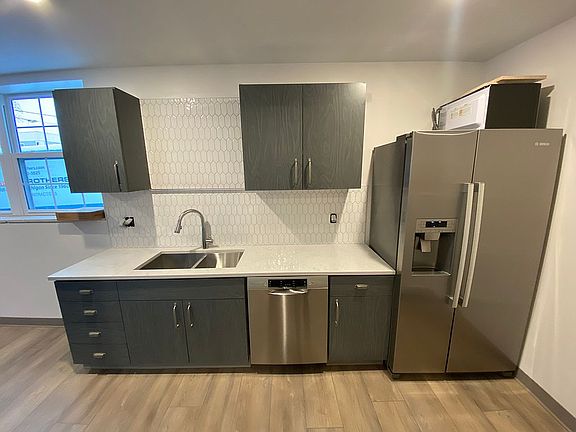 3rd image of 118 N 3rd St