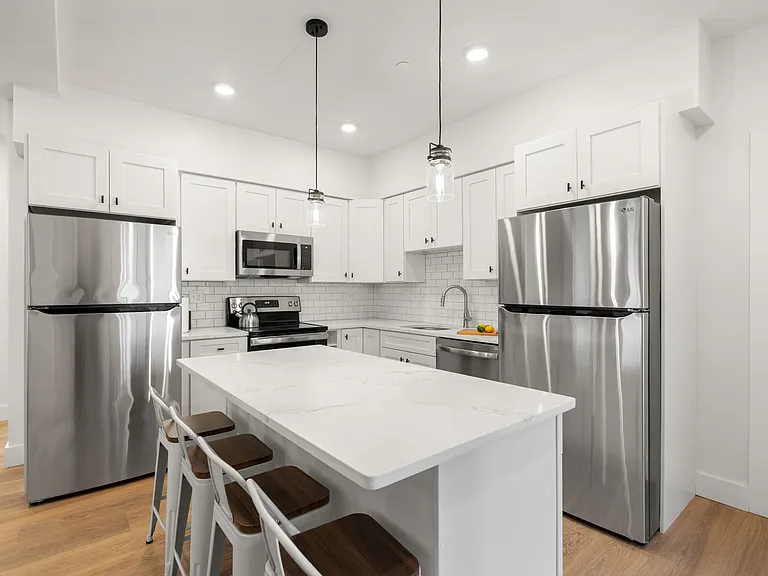 141 Hillside St #2 — Photo 11