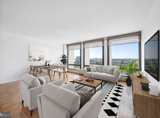 220 Locust St #9FS, Philadelphia, PA 19106