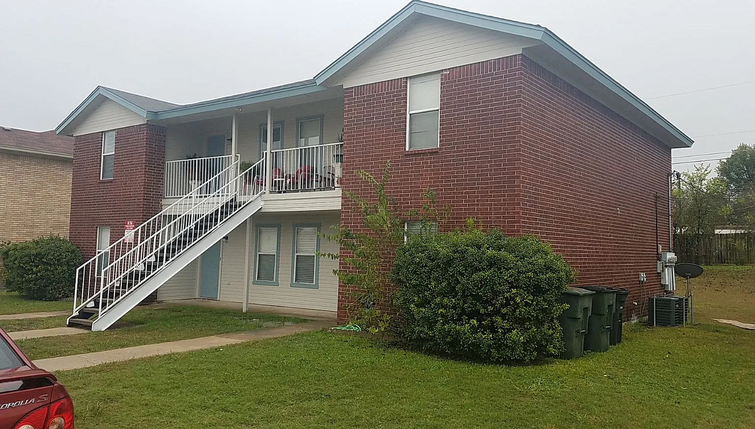 1102 Circle M Drive - C — Photo 1