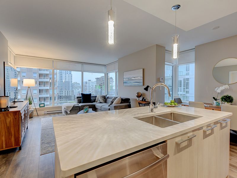 Victoria Apartment for rent - 2 Bedrooms — photo 11